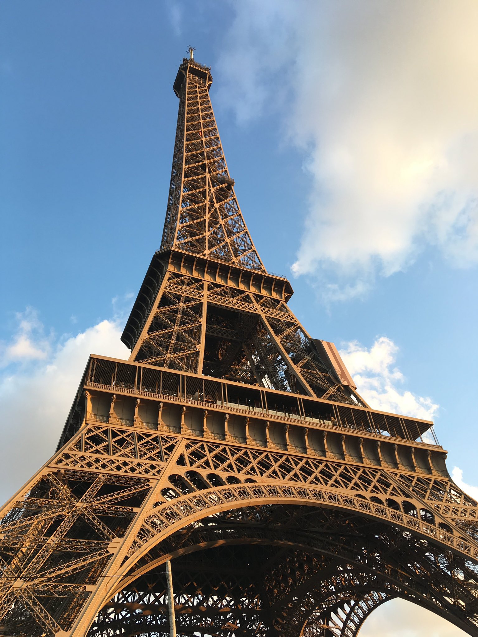 Kazuki Takeuchi 竹内一樹 グーグルフォトの高画質 容量無制限が 今月中までなので 過去に撮った写真を整理 その場に行って 心が動いて撮ったものには 空気感や匂い 感動が蘇る また 色々な場所へ行って インスピレーションを浴びて 曲を作り Kazuki Takeuchi 竹内一樹 グーグルフォトの高画質 容量無制限が 今月中までなので 過去に撮った写真を整理 その場に行って 心が動いて撮ったものには 空気感や匂い 感動が蘇る また 色々な場所へ行って インスピレーションを浴びて 曲を作り