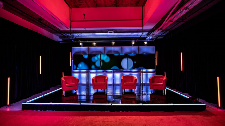 BizBash's tweet image. 15 New Venues for Hosting Hybrid Events Throughout North America: These studios across the United States and Canada offer state-of-the-art tech solutions for hosting hybrid and virtual gatherings 🎉  bizba.sh/3uBWXRD

#BizBash #hybridevents #virtualevents #eventtech
