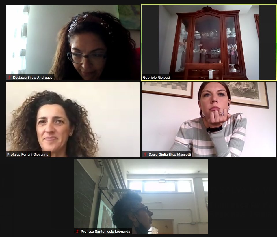 DonactionC's tweet photo. I webinar di #Donaction continuano. Questa mattina gli alunni della Scuola del Libro di Urbino hanno ascoltato i volontari del progetto, che hanno ricordato come attraverso il contest i ragazzi possono avere informazioni precise e pertinenti sulla donazione. https://t.co/dDDzCiyASs