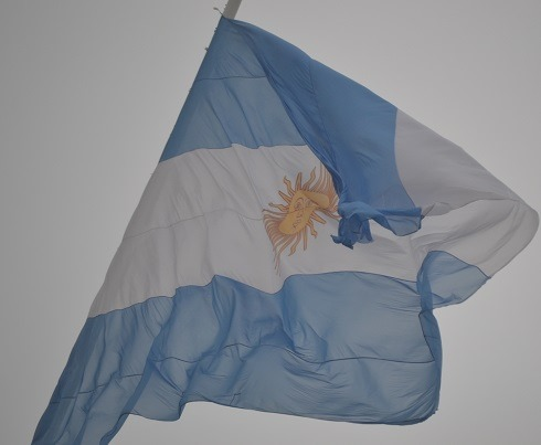 lavozdelneuquen's tweet image. Huincul: invitan a embanderar la ciudad para el 25 de Mayo 
weblavoz.com/index.php/secc…
#Plaza #plazahuincul #embanderar #ciudad #25demayo