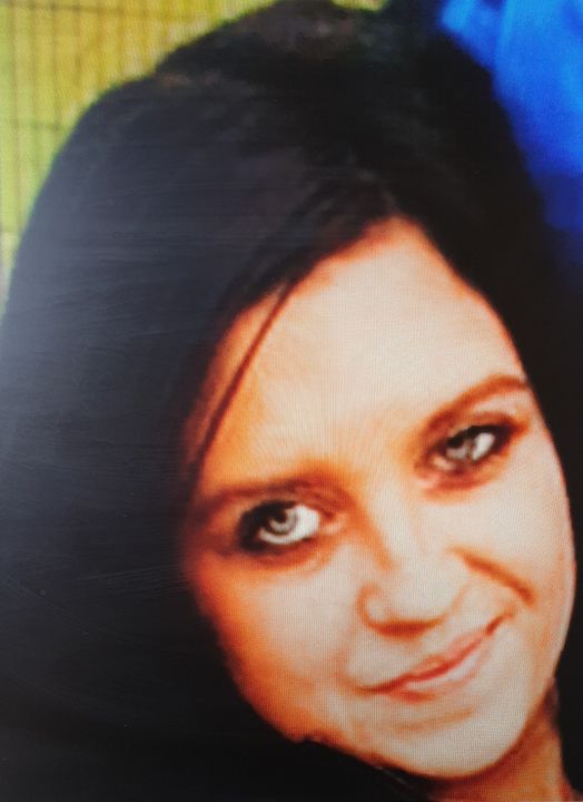 Clyde1News's tweet photo. MISSING: Police in East Kilbride are looking for a mum and her two young children. 

23 year old Lauren Young, five-year-old Zak and three-year-old Mason were last seen around 3.35pm on Monday 10 May near Livingstone Drive in the Murray area. https://t.co/whuLAkiNhZ