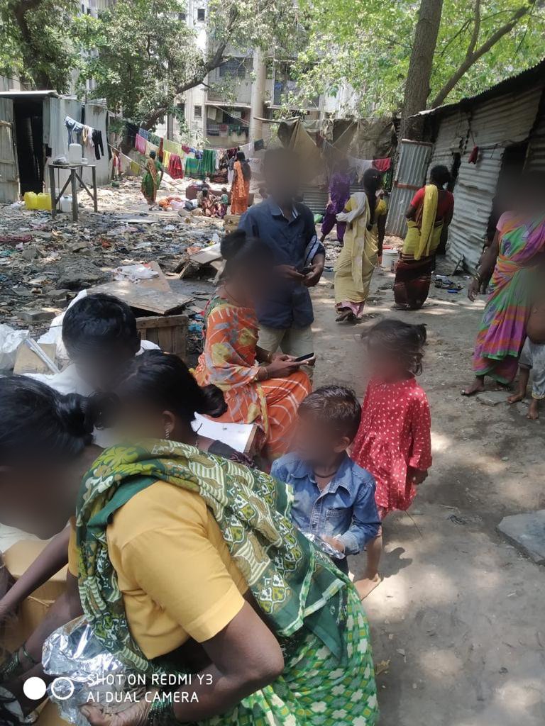 _covidwr's tweet photo. We conducted our first food drive in Malad East, #Mumbai last Sunday. We will be reaching out to more in other cities soon. We want help more people in this crisis. Contribute to our #fundraiser: https://t.co/mnbOxFabhA

#CovidinIndia #CovidResources #COVID19India #CovidHelp https://t.co/999fC6z6Vt