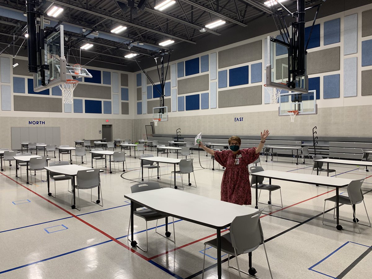 LearnwithMrsJ's tweet photo. Raise your hand if you prepared for hundreds of virtual learners to come to campus to STAAR test! 🖐🏼 Raise your other hand if you did more behind the scenes than anyone will ever know! 🖐🏼 This woman is truly a rockSTAAR! ⭐️ Here we go @marymylesfrench! #CREcoyotes https://t.co/Ctg3V2QqPx