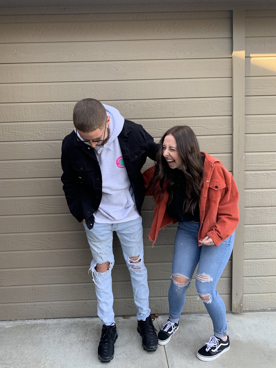 riley_braden23's tweet photo. Happy 21st birthday to my best friend🤞🏼❤️ https://t.co/rLzuavgQnk