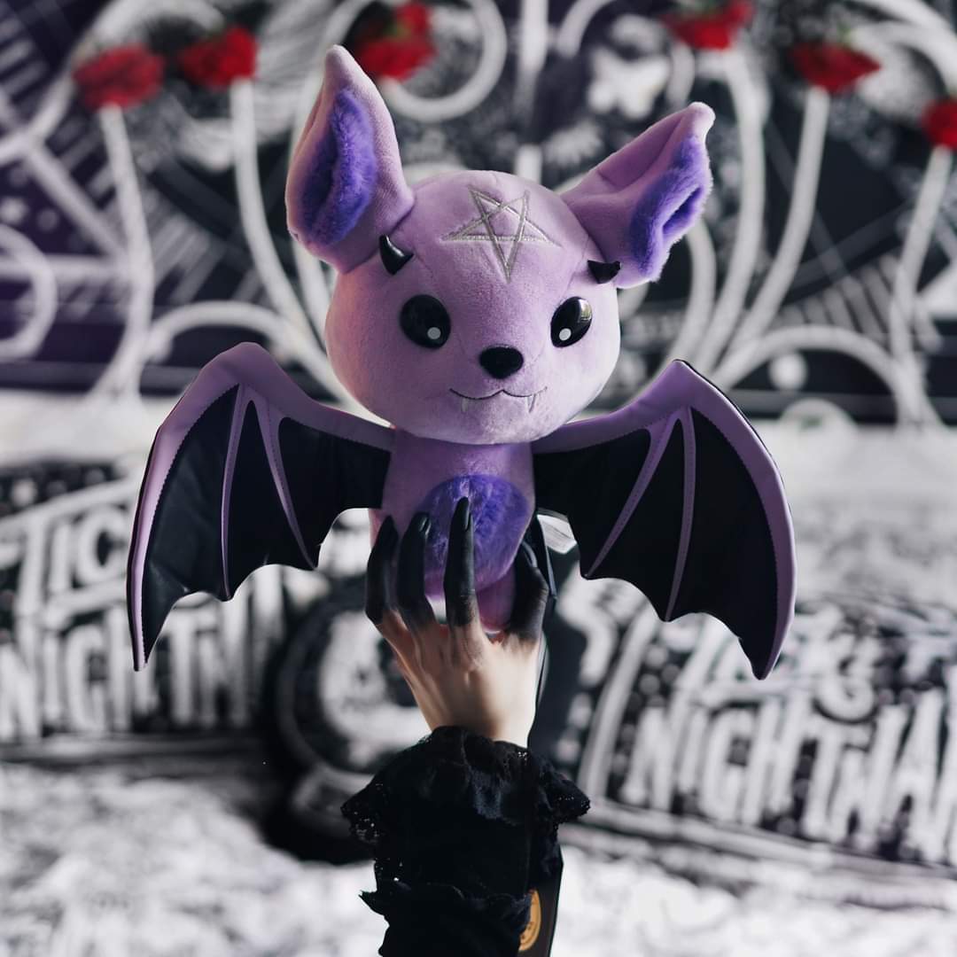 CLWilkoAuthor's tweet photo. Does anyone want to buy this little cutie for me? Why do i have no spare pennies when adorable things are released 😭 I think I need a sugar daddy 🤣🤣 

#killstar #kreeptures #treatsplease #brokegirl #adorable #bat #cute #cutegoth #paypalme #sugardaddy #treats #Cash #gift https://t.co/ZLjiyf5bUg