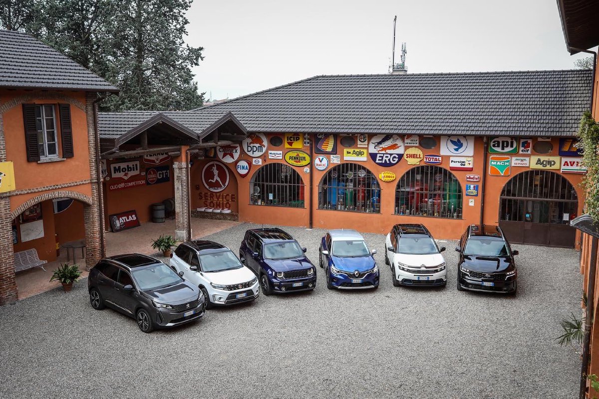Safedrivemotori's tweet photo. È ora online lo “Speciale Vetture Ibride” di Safe-Drive! 🙌🏻

La location per la prima rassegna del 2021 è stata il @MuseoFisogni Tradate (Va), che conserva più di 5.000 oggetti legati al mondo dei distributori di benzina, di tutti i tempi ⛽️

🎬 https://t.co/WkeSKM2phy https://t.co/Fz7Ij7O4a7