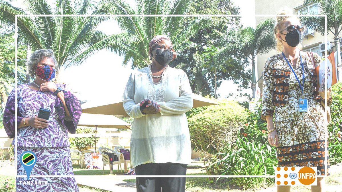 ☀️ A wonderful sight this beautiful day to see former <a href="/UNFPA/">UNFPA</a> Representatives in #Tanzania - ED Dr. Kanem <a href="/Atayeshe/">UNFPA Executive Director</a> and <a href="/UNFPA_ESARO/">UNFPA East and Southern Africa</a> <a href="/JulittaOnabanjo/">Julitta Onabanjo, Dr</a> with current <a href="/UNFPA/">UNFPA</a> Representative <a href="/jtfmahon/">Jacqueline Mahon</a>. 

Working with the government to improve well-being of women and girls in 🇹🇿