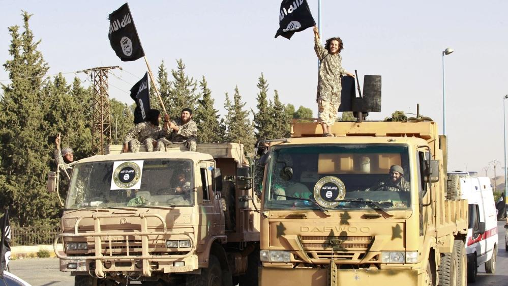 AJEnglish's tweet photo. UN investigation finds "clear and compelling evidence" that ISIL committed genocide against Yazidis https://t.co/0cMhM98klm https://t.co/HRy0wGLTiV