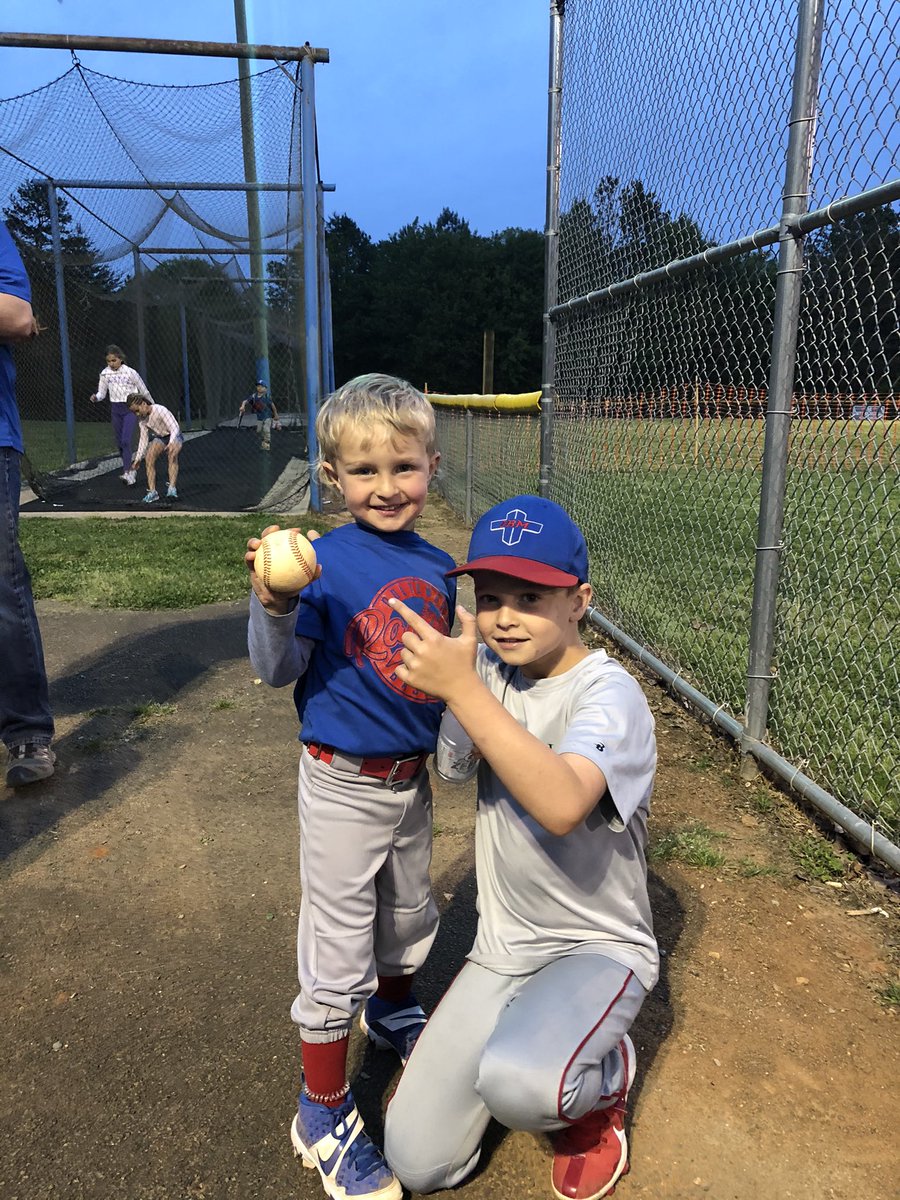 Garrett McKamie (@gmack917) on Twitter photo Friday night they finally get to go watch the Hogs play in Knoxville! Sooooo pumped.....they are so excited to see <a href="/__robertmoore_/">Robert Moore</a> and <a href="/CF13_/">Christian Franklin</a> play in person! Tennessee State Tournament on Saturday n Sunday.....Woo Pig Sooie ππ Friday night they finally get to go watch the Hogs play in Knoxville! Sooooo pumped.....they are so excited to see <a href="/__robertmoore_/">Robert Moore</a> and <a href="/CF13_/">Christian Franklin</a> play in person! Tennessee State Tournament on Saturday n Sunday.....Woo Pig Sooie ππ