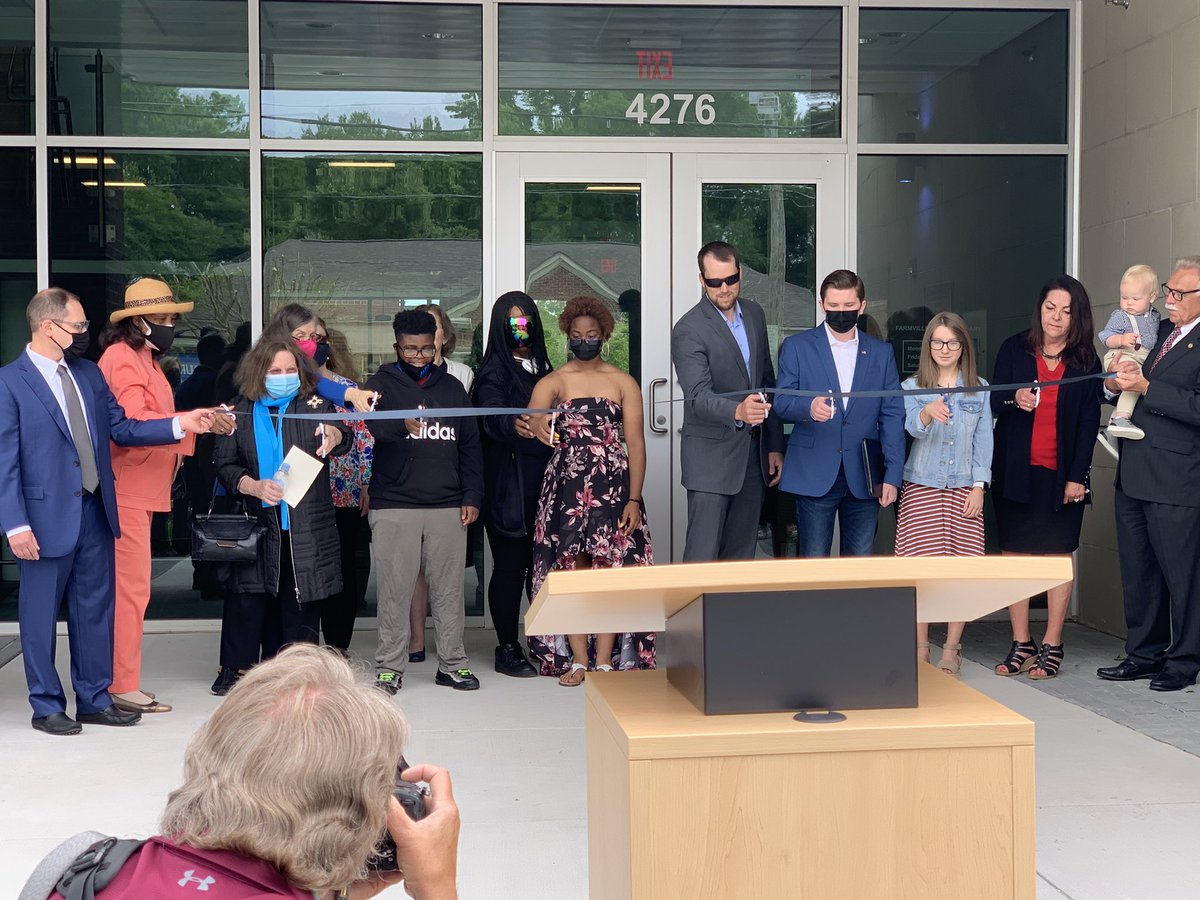 RDNorthCarolina's tweet photo. Reps from @SenatorBurr joined @USDA to dedicate @FarmvillePublic today. @usdaRD donated 350K for the purchase of computers, furniture and essential equipment for the new library. https://t.co/SRWa29z2wj