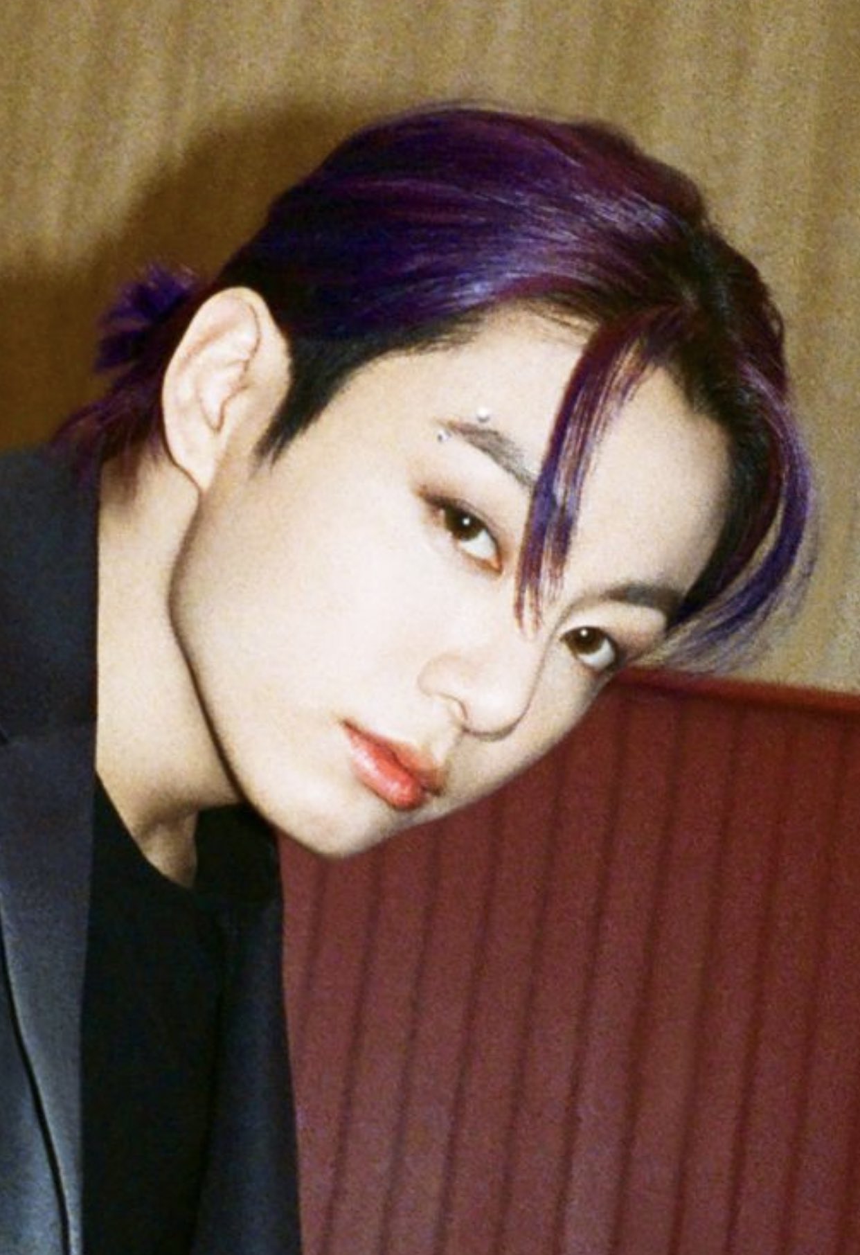 Jungkook Times On Twitter Jeon Jungkook Is Trending Worldwide At 5 Along With Eyebrow Piercing