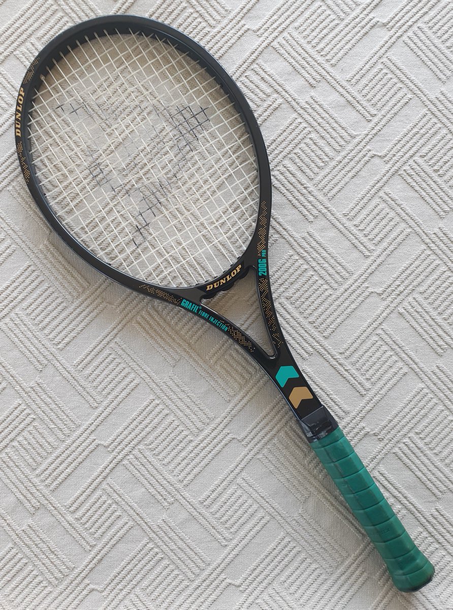 Theracketeer1's tweet image. A well-known, and a not-so-familiar, racket just added to the site @dunloptennis #Max200G #Novatec #tennis #tennisrackets #theracketeer the-racketeer.co.uk/rackets-133-c.…