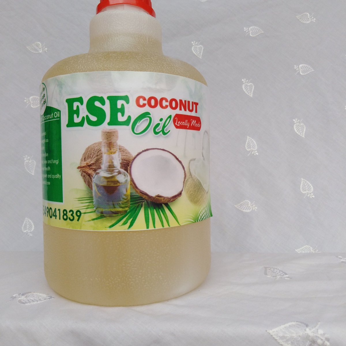 KrakaNyo's tweet photo. We're partnering with many people and businesses. DM or call +233549041839 let's do honey and coconut oil business. https://t.co/OeGocR84nN
