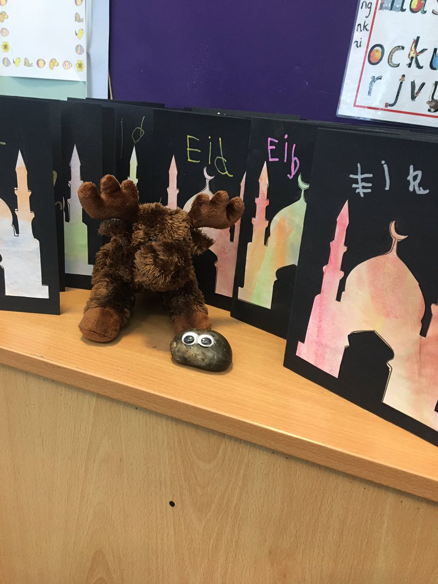 PebbleReggie's tweet photo. We love the Eid cards that the children made!  They look amazing!  Well done, RMC! 🤩🤩 https://t.co/hdqAP53Xd1