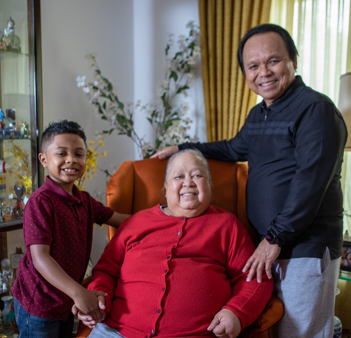 weareccod's tweet photo. Mother’s Day is Everyday!
We’re thankful for our family!  We had a busy Mother's Day afternoon first with capturing Mother's Day family portraits for #RockLifeChurch in Swedesboro, NJ and then squeezing in a few family portraits for ourselves. https://t.co/kTpLMmmqWy
