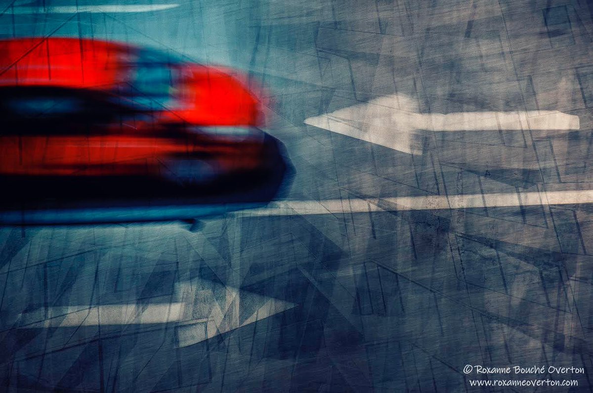 roxanne_overton's tweet photo. Red Car Confusion. I touch of ICM, again and again plus a neighboring building caught in a split second join in confusion. https://t.co/4XCoITwuj0 has books that teach photography.  #sf  l #urban #downtown #me #icm #intentionalcameramovement #incameraeffects  #roxanneoverton https://t.co/VYn0plEQQA