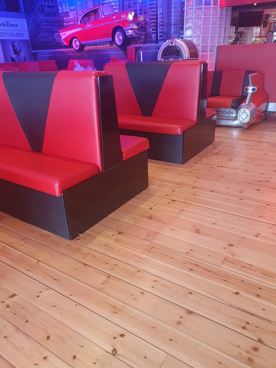 We're Excited To Open Our Doors Next Week!!
Book Your Table Today 
01446 733220 🎸🇺🇸🙌🏽🍔🍟