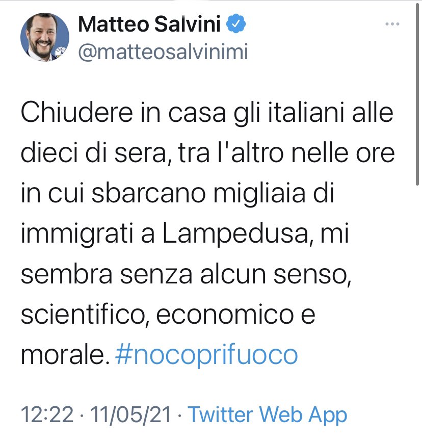 felice_chi's tweet photo. Gli italiani chiusi in casa alle dieci di sera e gli immigrati sul gommone alle dieci e un quarto https://t.co/8vN13m4Toi