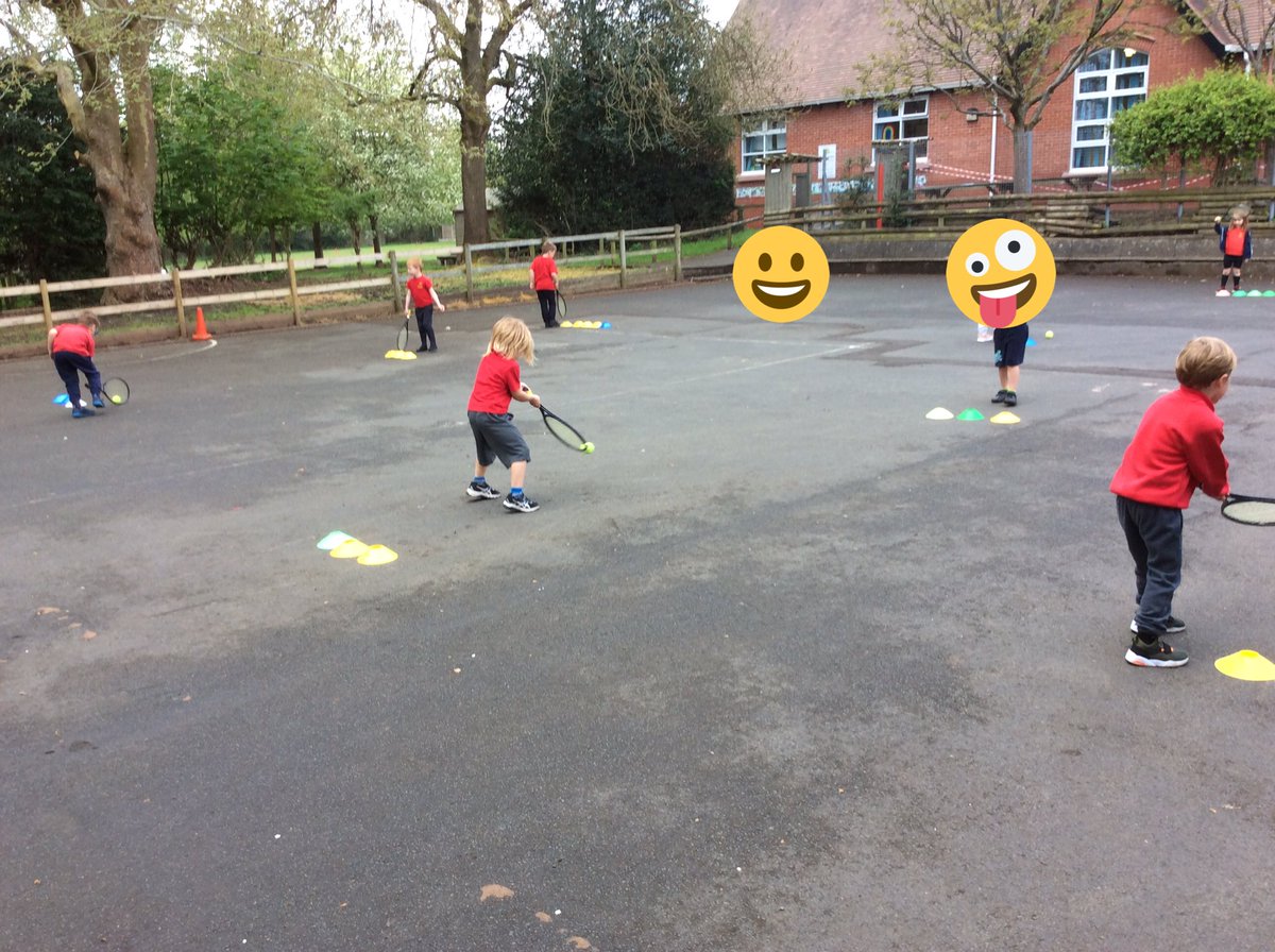 Little Acorns tweet media