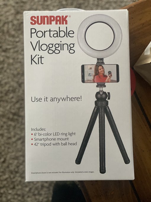 Got my kit https://t.co/ZdXSOd8UwR