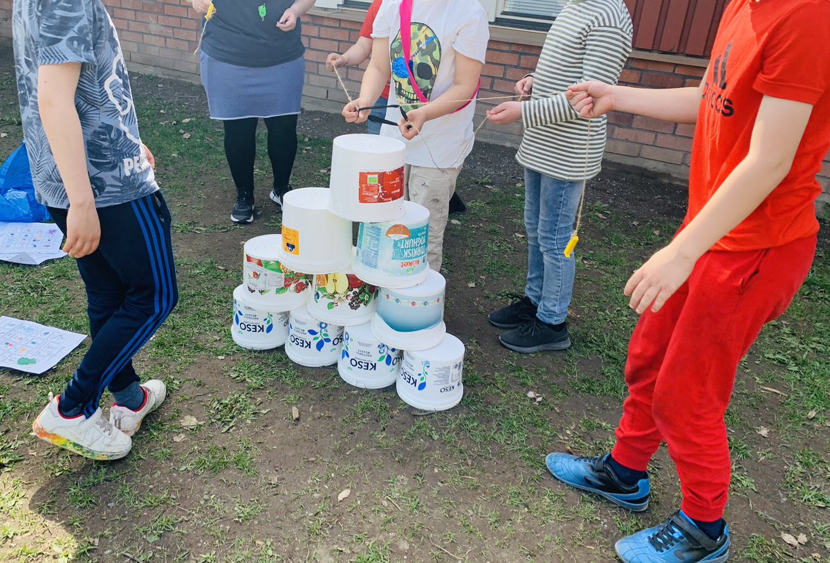 ErikaBroo's tweet photo. Vilken dag! Fokus på samarbete på fritidshemmens dag. Alla pedagoger i fritidshem och skola deltar i detta festliga sammanhang! Elev i åk F: ”Mitt livs bästa dag!” https://t.co/biO7qAPtXH