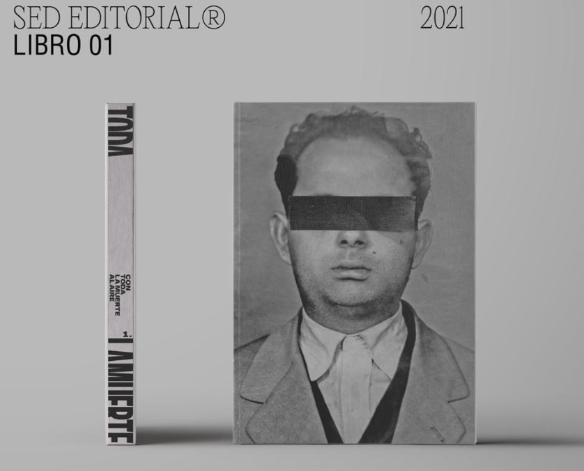 mecerutti's tweet photo. Con Toda la Muerte al Aire está compuesto por dos libros: el primero reúne material de archivos diversos y fotografías forenses intervenidas. El segundo es la reedición del libro “Yo no maté a Alcira” (publicación redactada por el femicida Jorge Burgos desde la cárcel) https://t.co/Gy6YxmeZU9