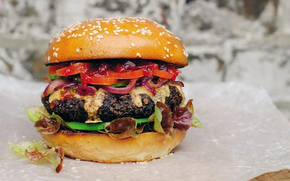 vegsoc's tweet photo. Seen this ? Seven of the best meat-free recipes to try during National Vegetarian Week https://t.co/glNqqloKcu https://t.co/l6FU4V1As7