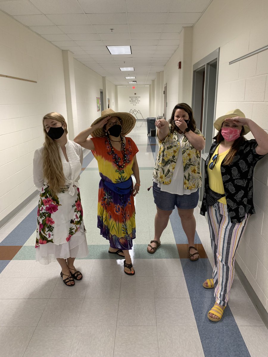 MsCaron4's tweet photo. It’s crazy tourist day here at KHS and your favorite English II team dressed for the occasion! #KHSSummerSpirit https://t.co/mpRPayvApP