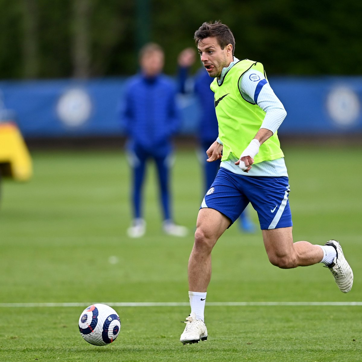 ChelseaFCinUSA's tweet image. Who's the best captain in the world? #COYB 

😏😏😏