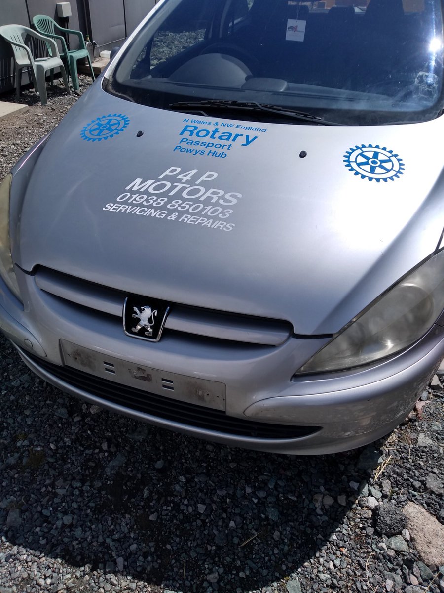 passport1180's tweet photo. This weekโs Wrexham hub recipe box,Tomato &Veg Pasta.Yum! And Powys hub working with Game Change Project teaching car servicing. Driving skills very soon as itโs essential for work in rural areas. Working with young people is so important to Passport.#rotaryworkingtogether https://t.co/md5uHgz4ft