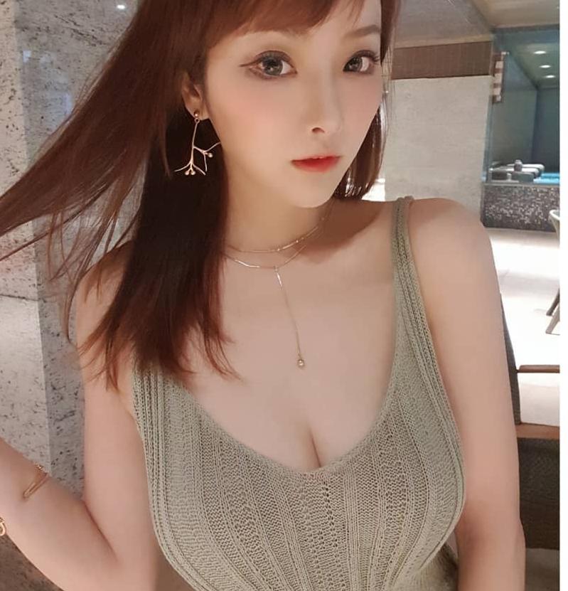 隣の席のあの子。