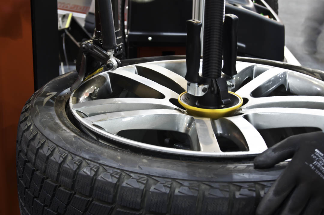 LilMoAutoRepair's tweet image. Reasons to choose Lil Moe's Auto Repair: Excellent Customer Service, Professional and Reliable, and High-Quality Services Offered. Visit us today at 751 Walden Ave Buffalo, NY 14211! #OilChangeService #NewTires #FlatFix bit.ly/39C05EN