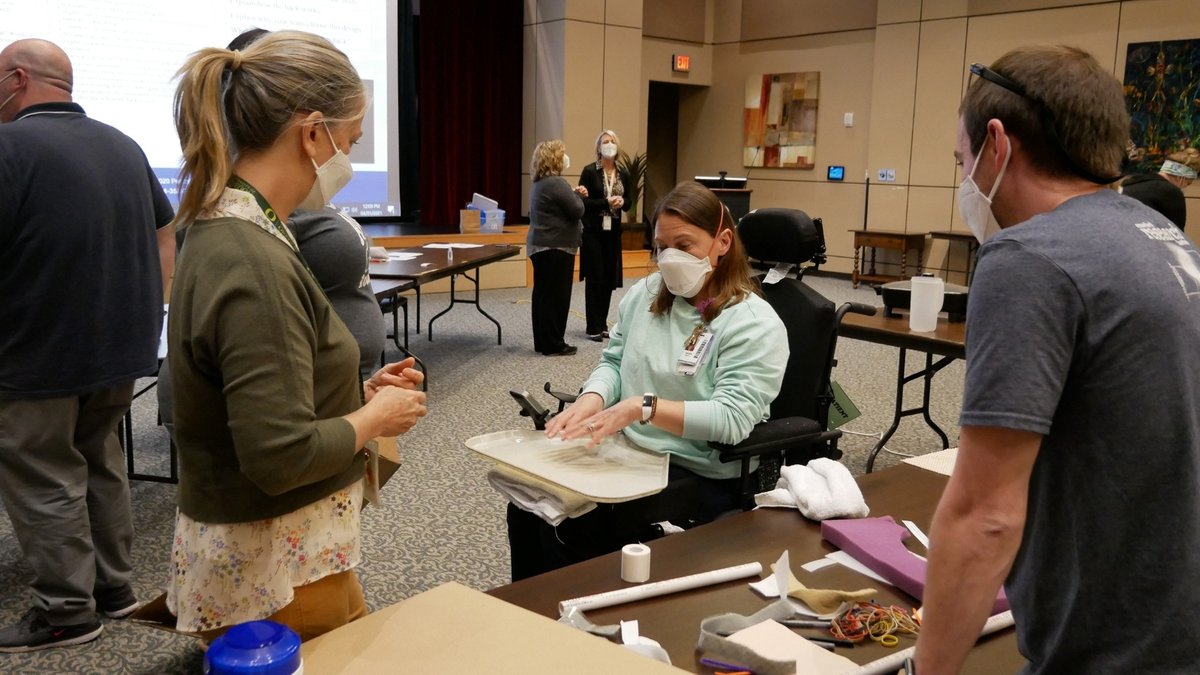 MakerMakeChange's tweet photo. The @ShepherdCenter is the site of a very active Makers Making Change chapter. We had the chance to speak w/ chapter leader Kristen Webber about the events they've held in the past year and their focus on #AdaptiveGaming. 

https://t.co/bb7LjNXcaK https://t.co/yDT9WsjVFE
