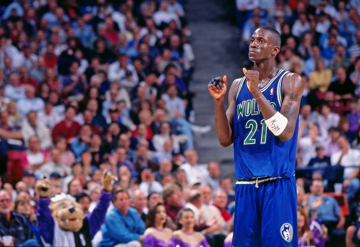BleacherReport's tweet photo. KG and Tim Duncan came up in the league together. They both enter the HOF this weekend 🐐 https://t.co/J5xK1scTNL