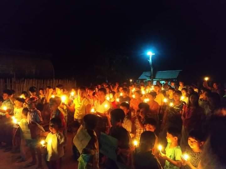 LilyPhyo2's tweet photo. The night strike of protesting dictactorship and supporting @NUGMyanmar in Kanpauk village Yezakyo township #Magway Region. 

#May11Coup  #WhatsHappeningInMyanmar https://t.co/HnkoL5rbYF