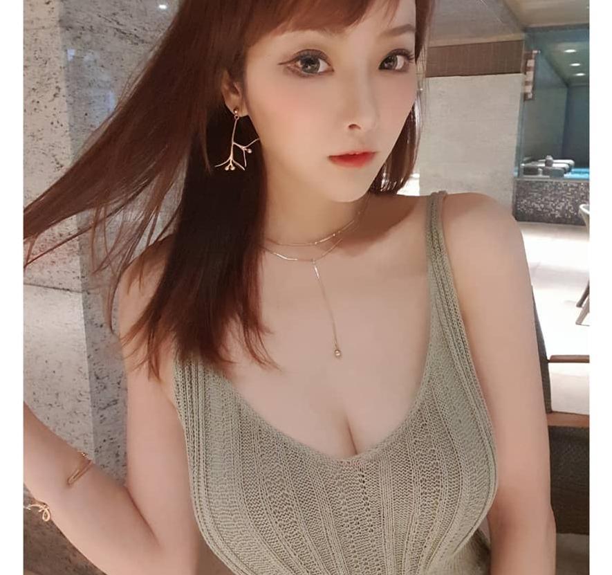 Nov69976's tweet image. で買ったブーツと帽子を使って撮影会行きました