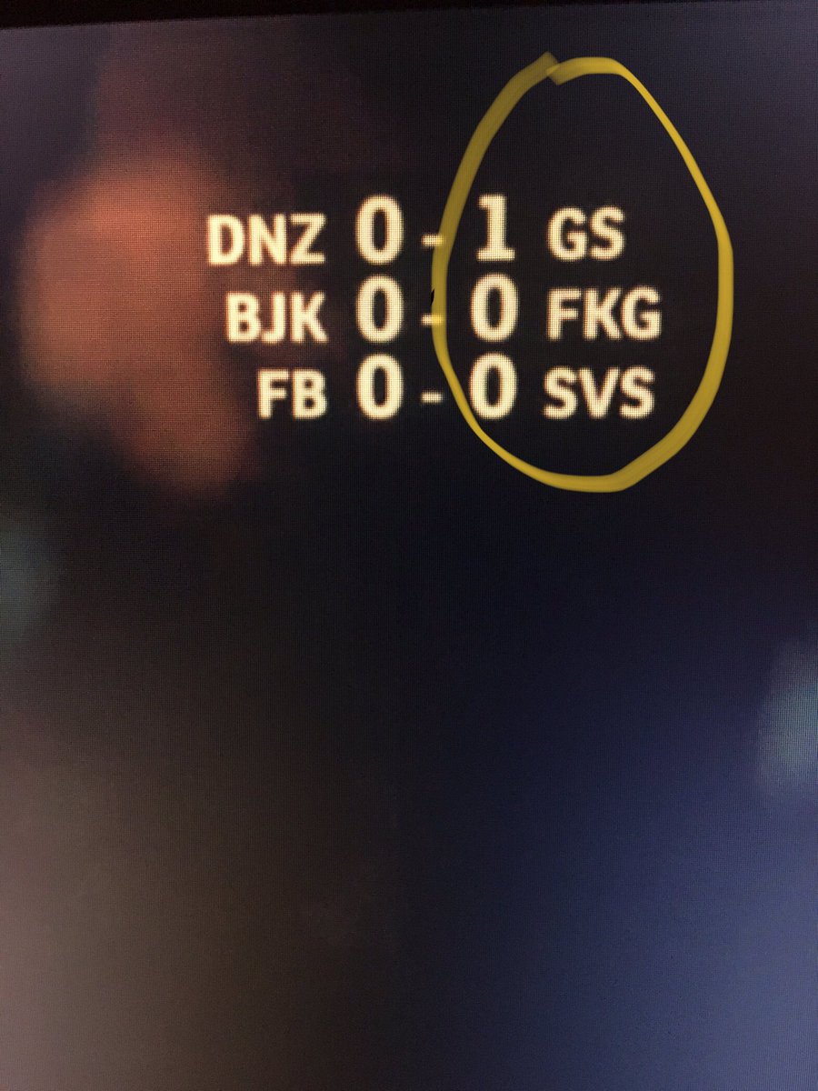 tuncay_dursunn's tweet photo. Su taraf artsın yeter başka bisey istemeyiz 💛❤️ #DNZvGS https://t.co/jVUYPrJjof