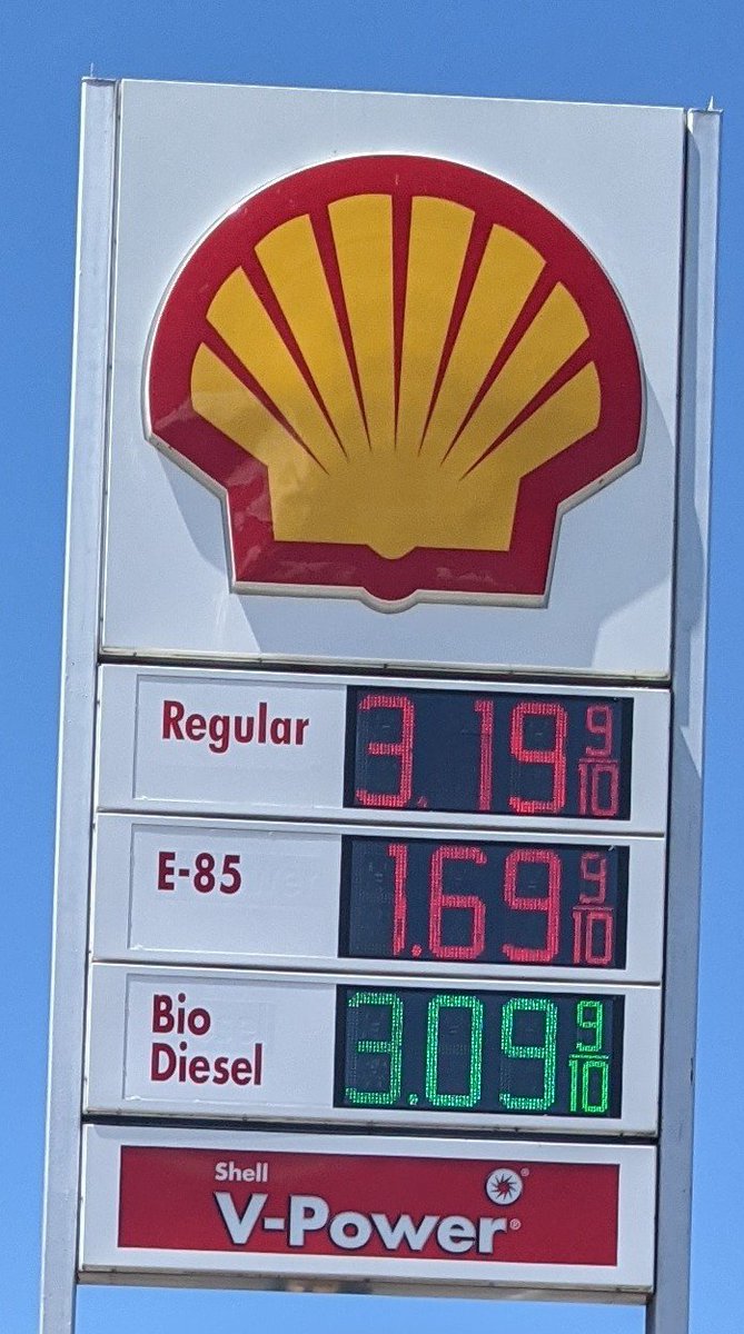 dmblack55's tweet photo. Thank a corn farmer https://t.co/tpJ8clYzlM