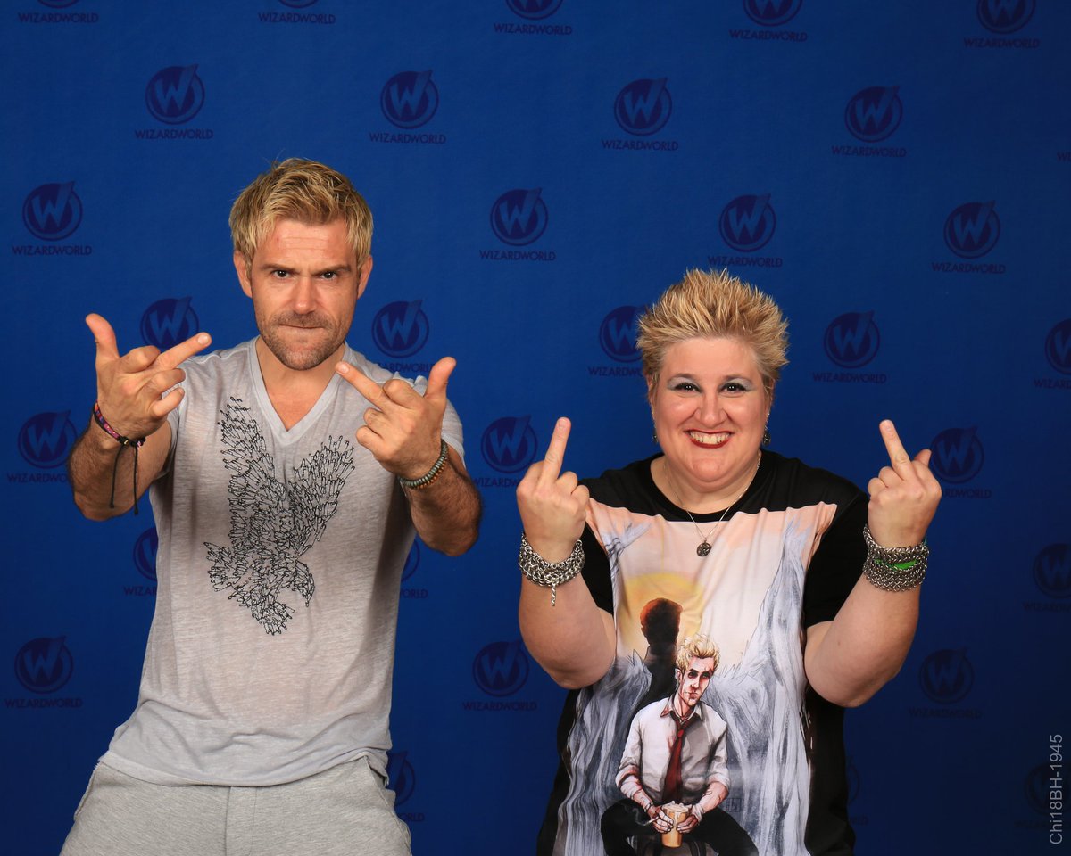 KimMerville's tweet photo. #TimeHopTuesday
๐๐"Birds of a Feather"๐๐
#WizardWorldChicago2018
#WizardWorldCHI2018
#Constantine ๐ฌ๐ง๐๐ฌ
#ConstantineOnLegends๐ฌ๐ง๐๐ฌ
#ConstantineIsALegend๐ฌ๐ง๐๐ฌ
#LegendsOfTomorrow https://t.co/qeb1yxP4Eu