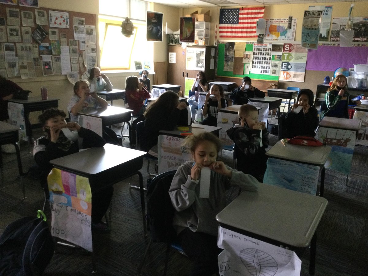 MrDPitt's tweet photo. Thank you @60Minutes @andersoncooper --for the 2nd time in a month sharing a story we used in our STEM class 2day. @NASAPersevere and #MarsHelicopter followed by a quick lesson/demo on Bernoulli's Principle: why objects lift and fly @CarlyntonSchool @dailystem #realworldSTEM https://t.co/RjT2P807Xr