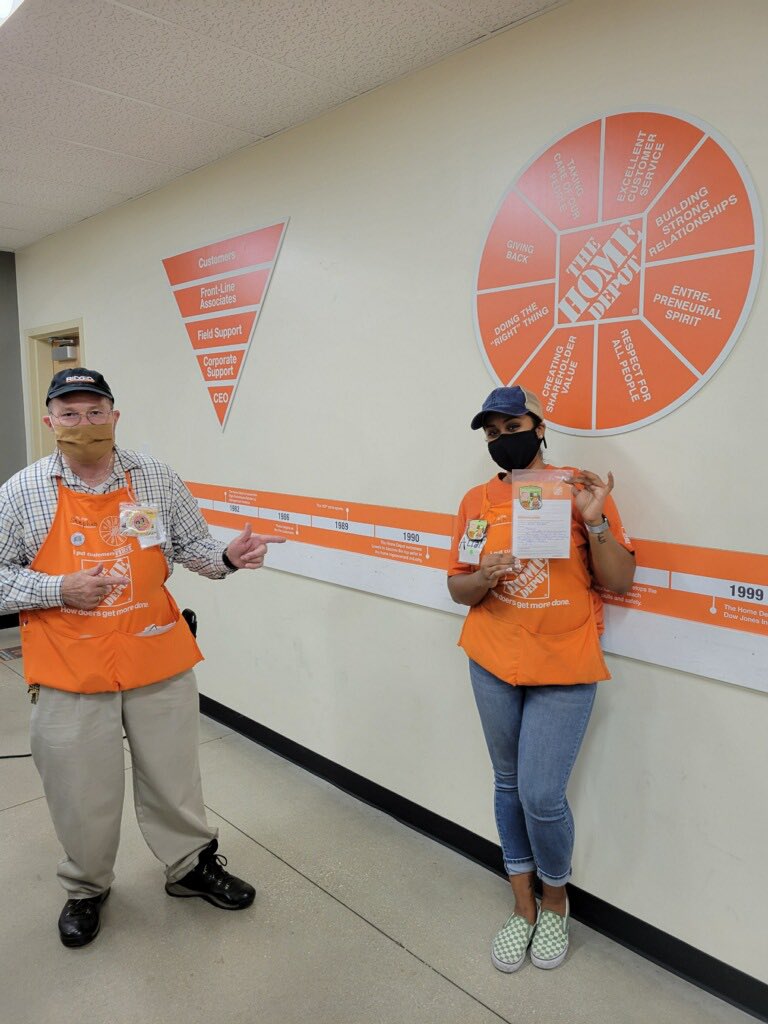 Dave Crowthers (@davec_thd) on Twitter photo Ds Stephen recognizing d31 assoc Aliah for excellent service. Great job Aliah! Thank you for GETting engaged with our customers!!! <a href="/JodyCooper0404/">Jody Cooper</a> <a href="/cjbama01/">Carolyn Cantrell</a> <a href="/marybalmac3da/">Mary Balmaceda</a> <a href="/sgaskinshd/">Stacey Gaskins</a> <a href="/marlaina_smith/">Marlaina Smith</a> Ds Stephen recognizing d31 assoc Aliah for excellent service. Great job Aliah! Thank you for GETting engaged with our customers!!! <a href="/JodyCooper0404/">Jody Cooper</a> <a href="/cjbama01/">Carolyn Cantrell</a> <a href="/marybalmac3da/">Mary Balmaceda</a> <a href="/sgaskinshd/">Stacey Gaskins</a> <a href="/marlaina_smith/">Marlaina Smith</a>