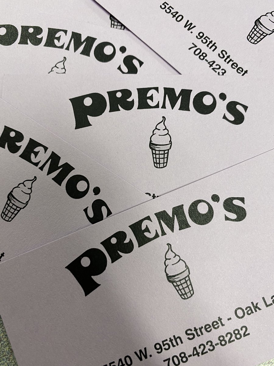 olchsseniors's tweet photo. Only a few left..nab a sweet treat from Premo’s just for being the class of ‘21. #21daycountdown #classof21🎓 https://t.co/5rwRdKdHku