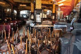 FayazChanna's tweet photo. Restaurant Band hony matlab staff jobless hona aur un k ghar mein pareshaniyoon, bhook, badhali aur mayoosiyoon ka barhna, Dine-in/Out &amp; takeaway ko open ker k #RestaurantsKoJeenayDo aur Restaurant staff ko jeeny do.

@SindhCMHouse 
@ArifAlvi 
@ImranKhanPTI 
@Asad_Umar https://t.co/VYhiL2sS9P