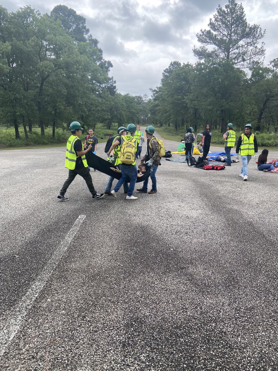CTE Disaster Drill!!!!! Training our future emergency responders! So proud of our Law Enforcement, Health Science, and Cosmetology students. #CHHSCTE @ProductionsOth <a href="/ChapelHill_ISD/">Chapel Hill ISD</a> @K_Harris_CHISD @Christo74538107 <a href="/jccaldwell72/">Jason Caldwell</a>