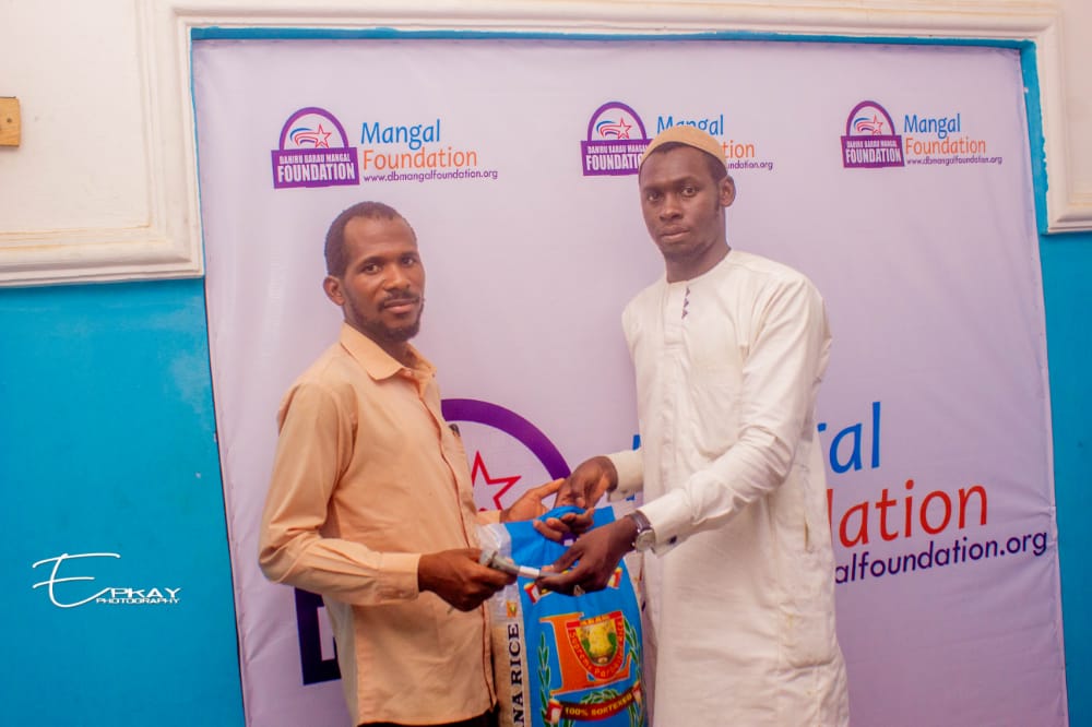 dbmfoundation's tweet photo. SALLAH RICE AND CASH  DISTRIBUTION PROGRAM 
The Dahiru Barau Mangal Foundation has distribute a bag of rice with some amount of money to the privilege peoples around katsina metropolis where over 274 houses benefits with the program. https://t.co/pZblsFKl1U