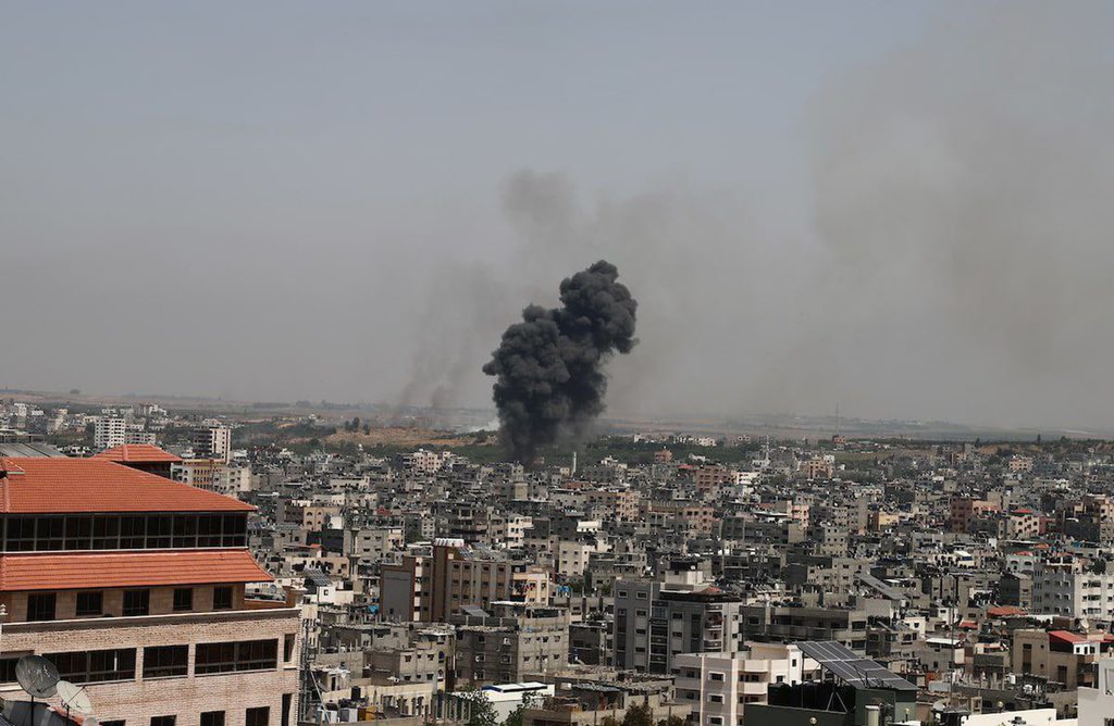 frutiger_sof's tweet photo. Gaza, one of the densest populated areas in the world, has now been under attack for over 24 hours. 28 Palestinians lost their lives, a majority of them children. #SaveSheikhJarrah #SavePalestine https://t.co/6Pf32QnCSh
