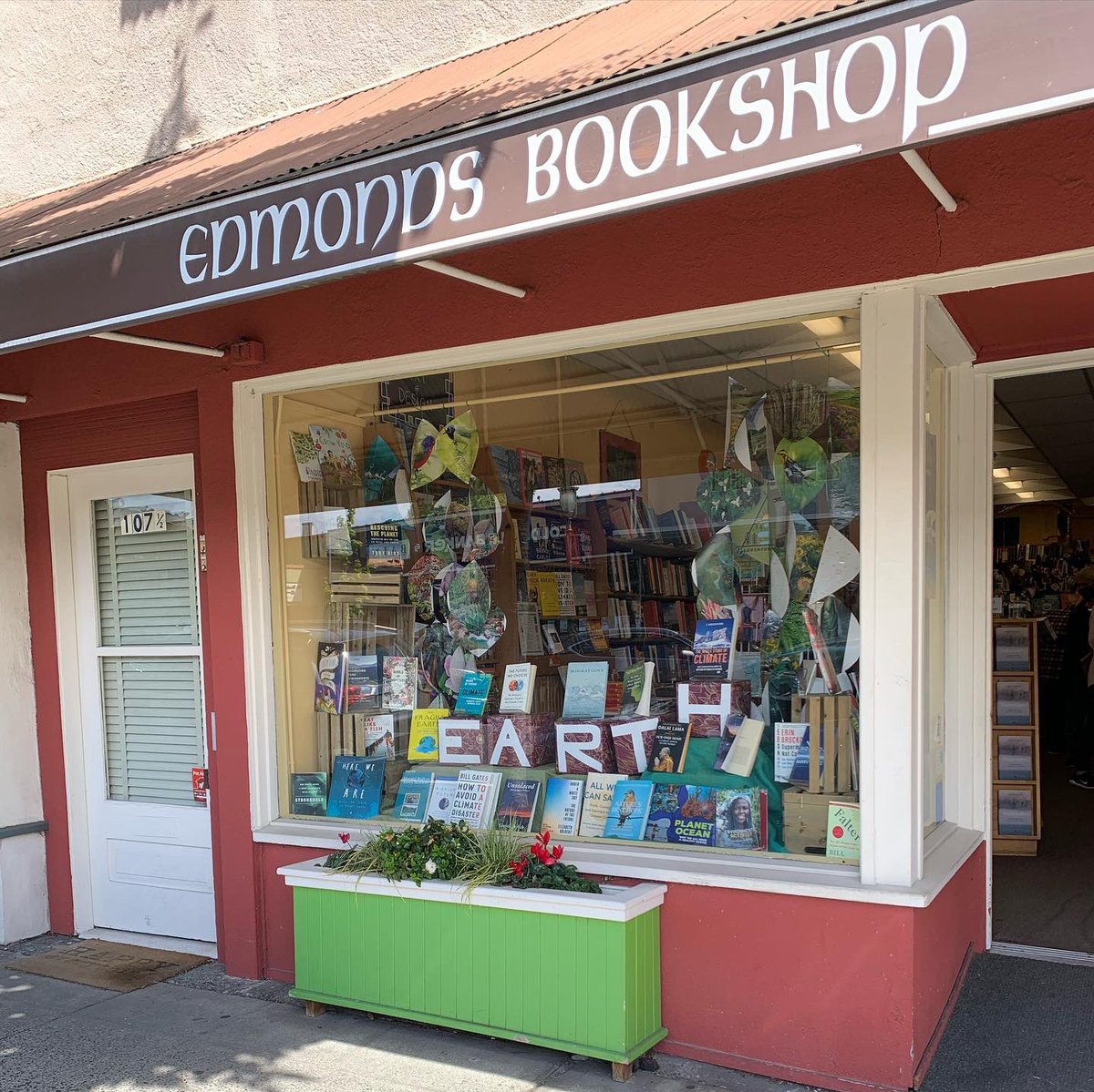 Hi Everyone, today we’ve taken over the <a href="/SeaArtsLectures/">SAL</a> Instagram feed to highlight our little shop. Stop on by.