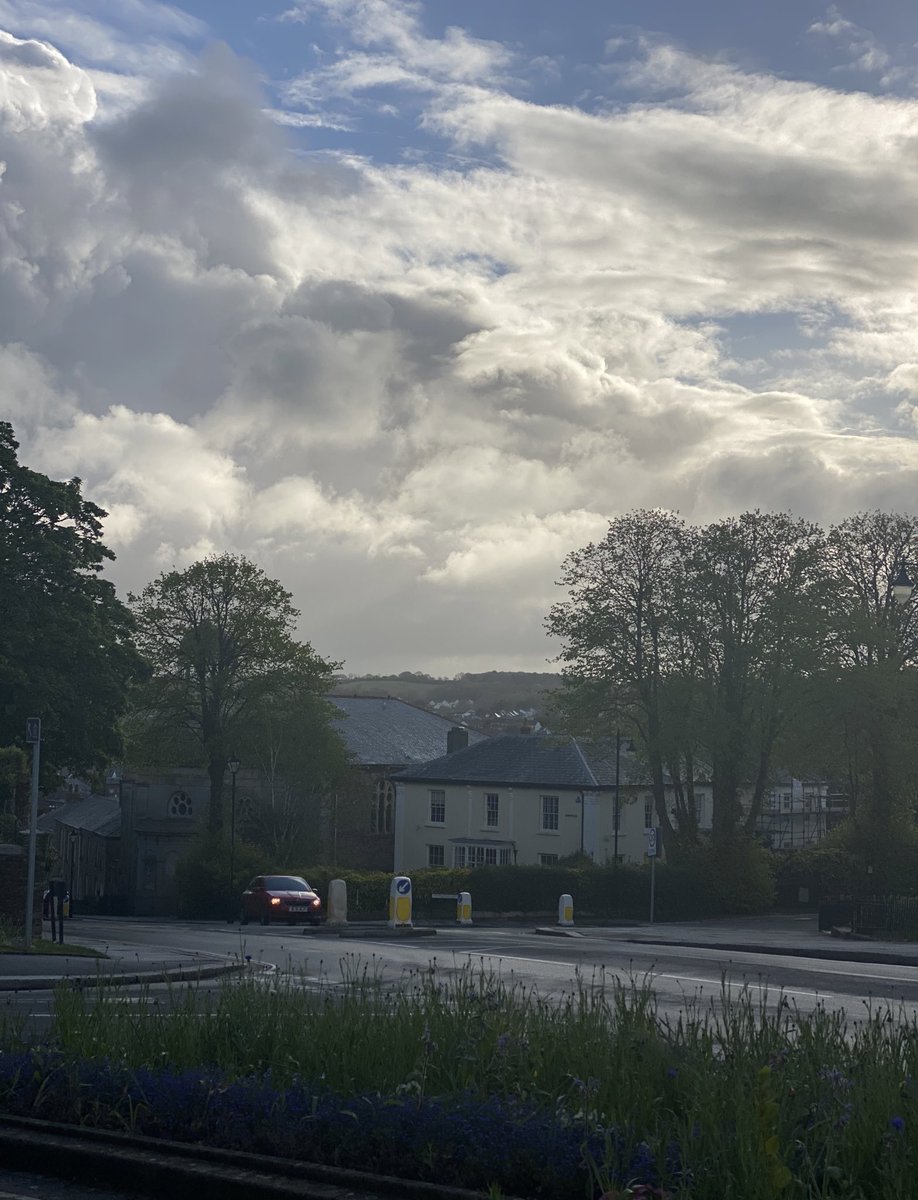 #TruroHour tweet media