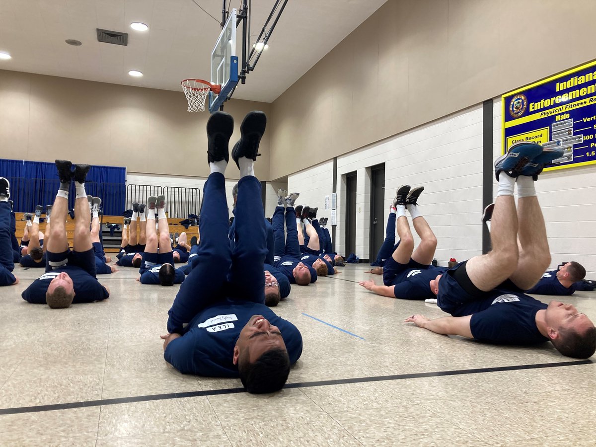 IndianaLawEnfo1's tweet photo. Physical Training before lunch today. This is week #9 for Basic Class 223. #ILEABasicClass223 #IndianaPolice #ThinBlueLine #PoliceWeek2021 https://t.co/eFLfZq10Ib