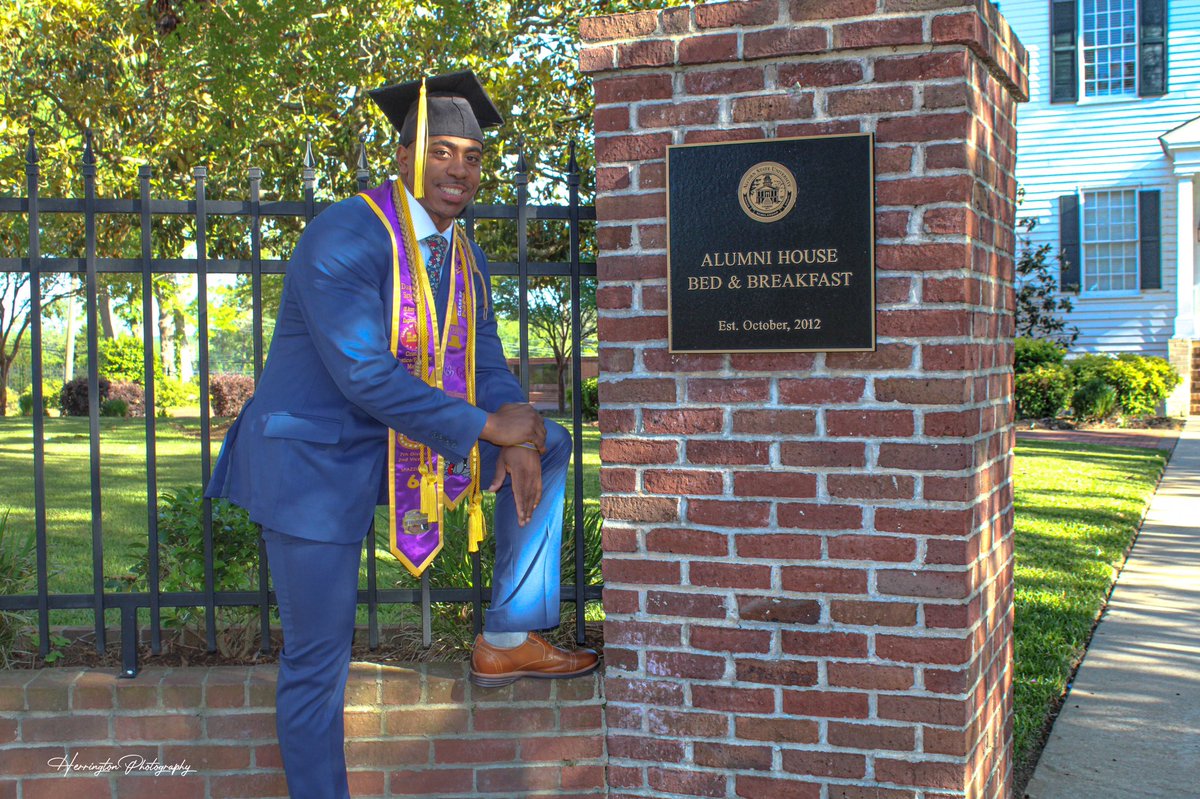 6I_JOE's tweet image. Signing OWT💜 @AlcornStateU 

⚡️Criminal Justice/ Pre-Law
⚡️Magna Cum Laude 
⚡️U.S. Army Engineer Officer
⚡️4 Law School Acceptances 
⚡️ΩΨΦ 2nd Vice District Rep
⚡️3+ Honor Societies
⚡️SWAC Champion
⚡️2 Government Job Offers